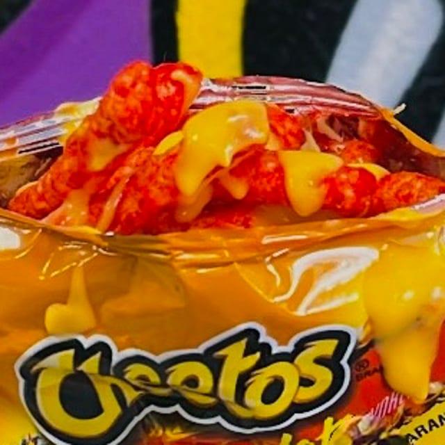 Hot Cheetos con Queso.