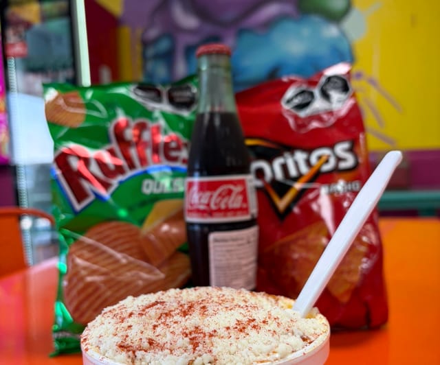 Elotes Chorreados.