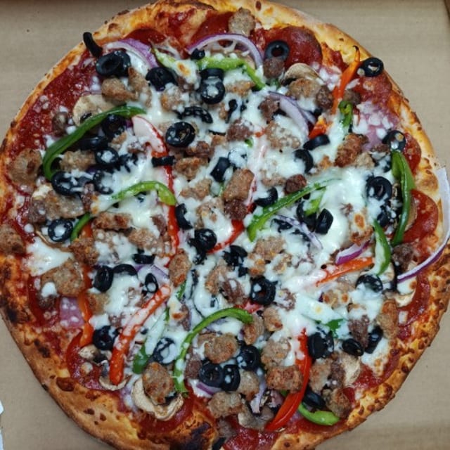 (14") Cauliflower Crust Deluxe.