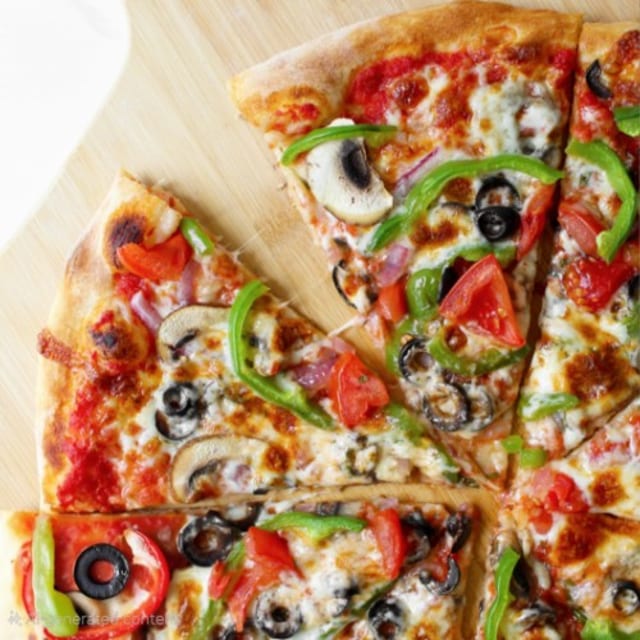 (14") Cauliflower Crust Vegetarian.